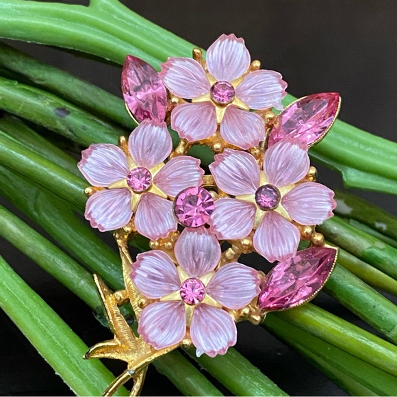 Vintage Unsigned Pink Rhinestones Flower Bouquet Brooch - Picture 6 of 15